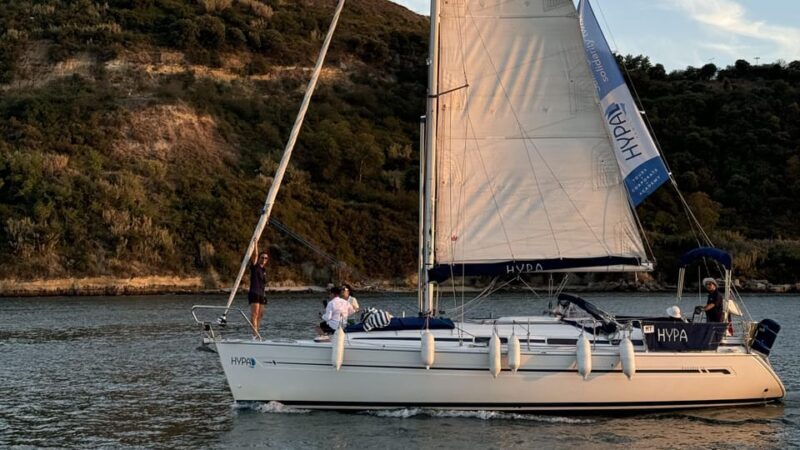 Lisbon: Private Boutique Boat Tour  Sail in Style - Key Points