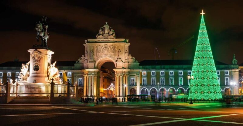 Lisbon: Private Christmas Lights Tour by Tuk-Tuk - Exploring the Details of the Tour Experience