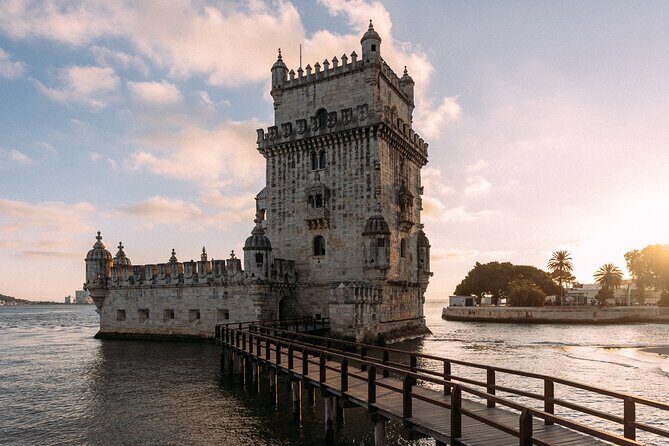 Lisbon Private City Tour with a River Boat Crossing Included - The Experience and What Travelers Say