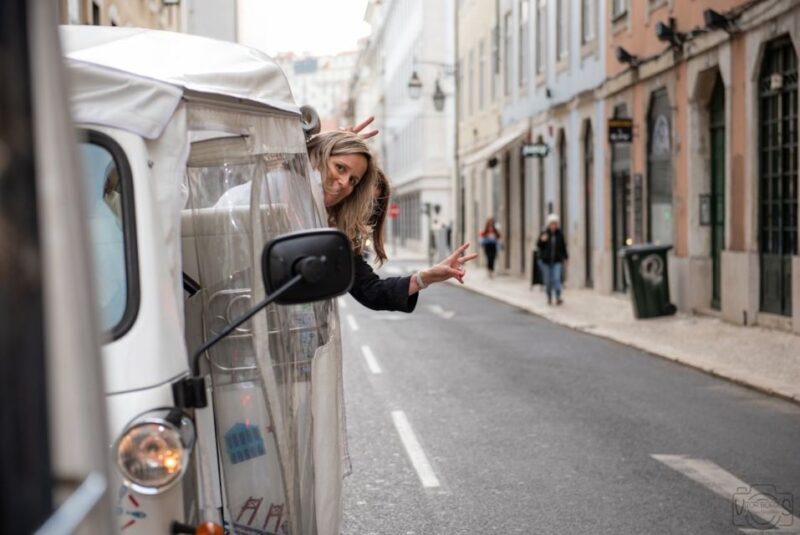 Lisbon: Private Food & Wine City Tour by Eco Tuk Tuk - Exploring the Itinerary in Detail