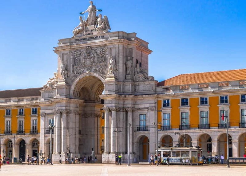Lisbon: Private Guided Tuk-Tuk Tour with Hotel Pickup - Who Should Consider This Tour?
