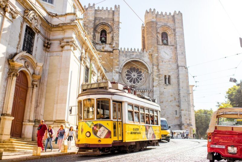 Lisbon: Private Half-Day Sightseeing Tour - A Closer Look at the Lisbon Private Half-Day Tour