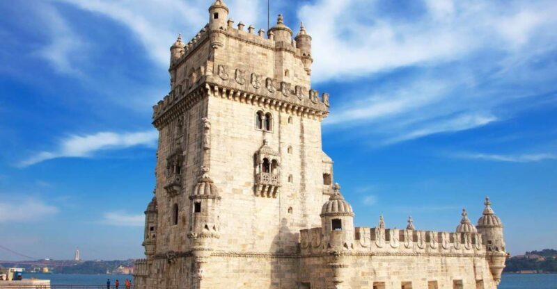 Lisbon: Private Half-Day Tour with Hotel Pickup - Exploring Lisbon in Style: The Details