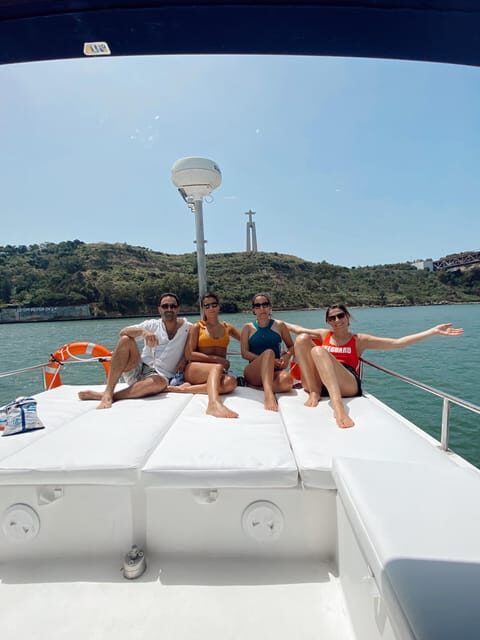 Lisbon: Private Luxury Catamaran Tour with Welcome Drink - What’s Included and What’s Not