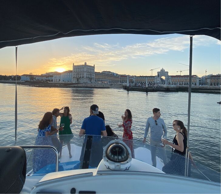 Lisbon: Private Luxury Catamaran Tour with Welcome Drink - The Crew and Experience