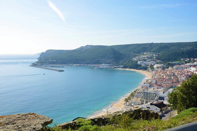 Lisbon Private Luxury Paradisiacal Coastline Tour - Who Should Consider This Tour?