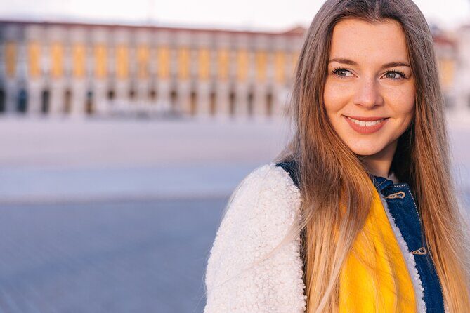 Lisbon : Private Professional Photoshoot at Praça do Comercio - Key Points