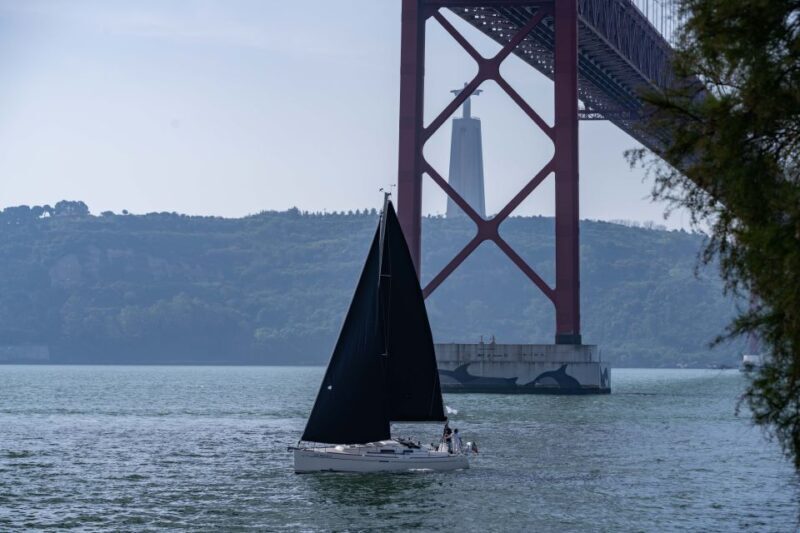 Lisbon: Private Sailboat Tour on the Tagus at Sunset - Exploring Lisbon from the Water: What to Expect