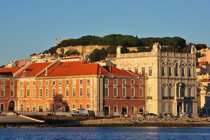 Lisbon Private Sailing Cruise, drink included (options: 2h, 3h, 4h, 6h or 8h) - FAQ