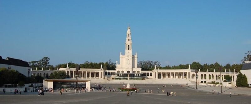 Lisbon: Private Tour to Fatima with Hotel Pickup - Half Day - Exploring the Heart of Fatima: What You Can Expect