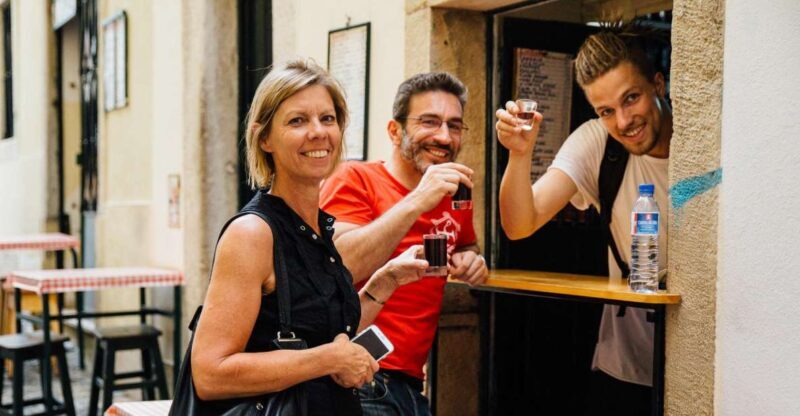 Lisbon: Private Tour with Locals  Highlights & Hidden Gems - Discover Lisbon in Just 3 Hours with a Private Local Guide