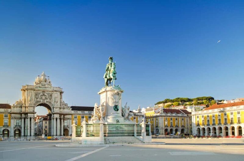 Lisbon: Private Tuk-Tuk City Tour - The Guide Experience: Knowledge Meets Fun