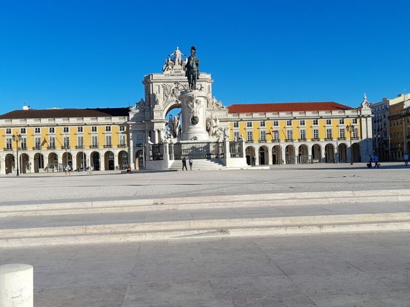 Lisbon: Private Tuk-Tuk Tour for 2 hours - Who Should Consider This Tour?
