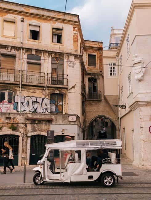 Lisbon: Private Tuk Tuk Tour with Professional Guide - Key Points