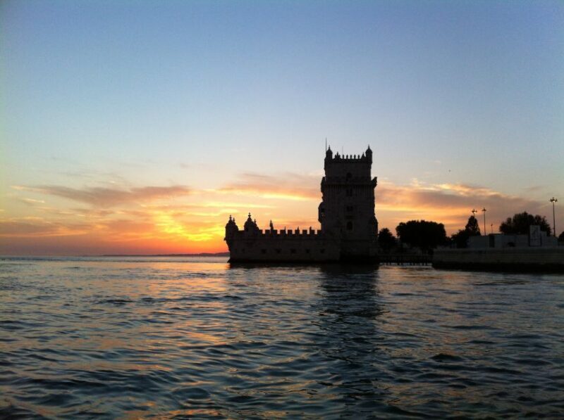 Lisbon: Private Yacht Tour Along Coast and Sunset Views - What to Expect on Board: Comfort and Safety First