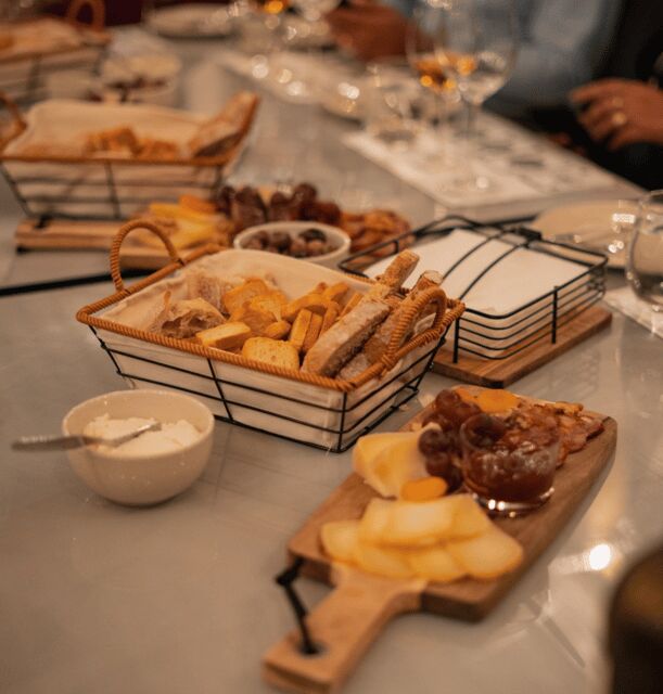 Lisbon: Rooftop Wine Tasting with Live Traditional Fado - Key Points
