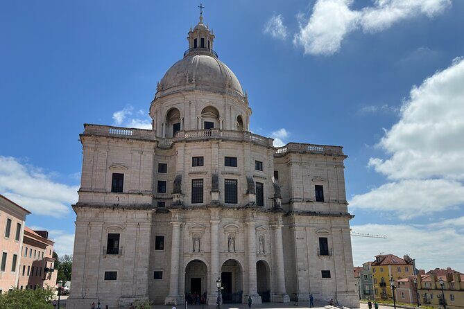 Lisbon Royal Views Small Group Tour with St George Castle Entry - Discover Lisbon’s Royal and Cultural Highlights with the Small Group Tour