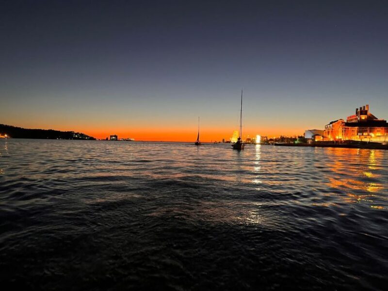 Lisbon: Sailboat Sunset Tour with a Drink - FAQ