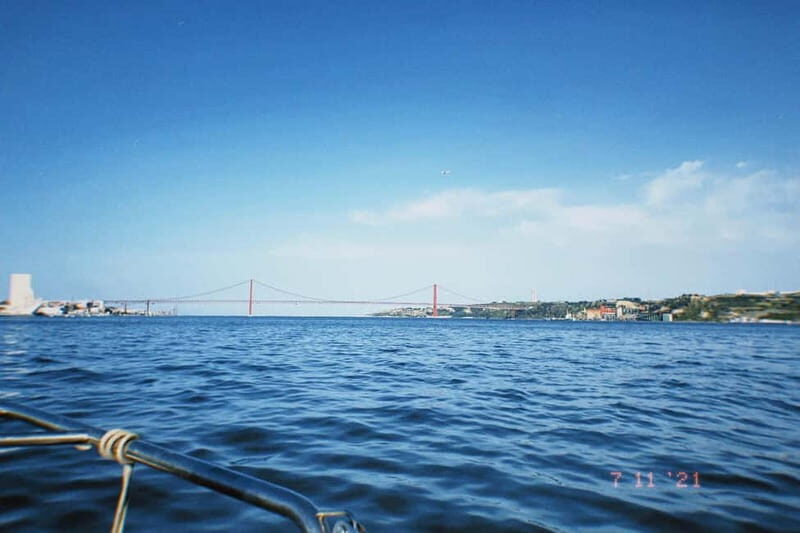 Lisbon Sailing Boat Tour: Beach Stop with snacks and drinks - Lisbon Sailing Boat Tour: Beach Stop with Snacks and Drinks