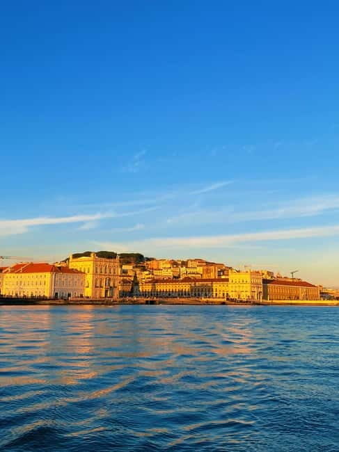 Lisbon Sailing Boat Tour: Beach Stop with snacks and drinks - Why This Tour Stands Out