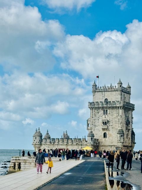 Lisbon: Sintra ,Cabo de Roca & Cascais sunset Full day tour - Cross the Bridge: 25 de Abril and Scenic Drive