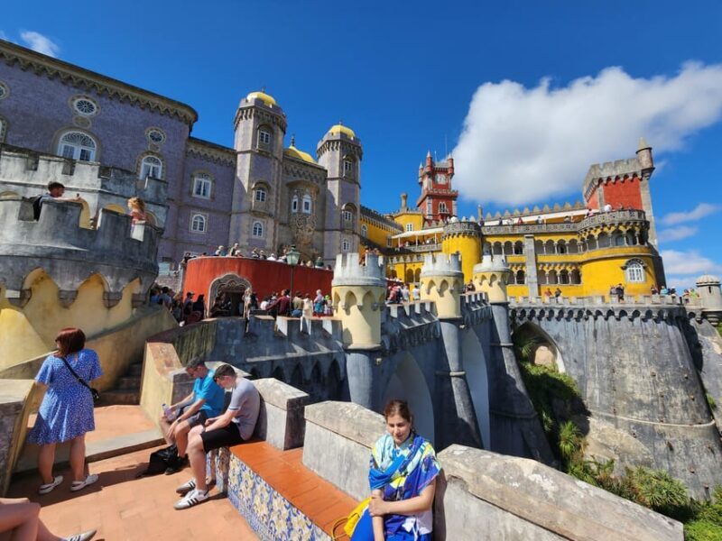 Lisbon: Sintra, Pena, Cabo da Roca, Guincho, Cascais, Estoril. Up to 6 people. - In Summary
