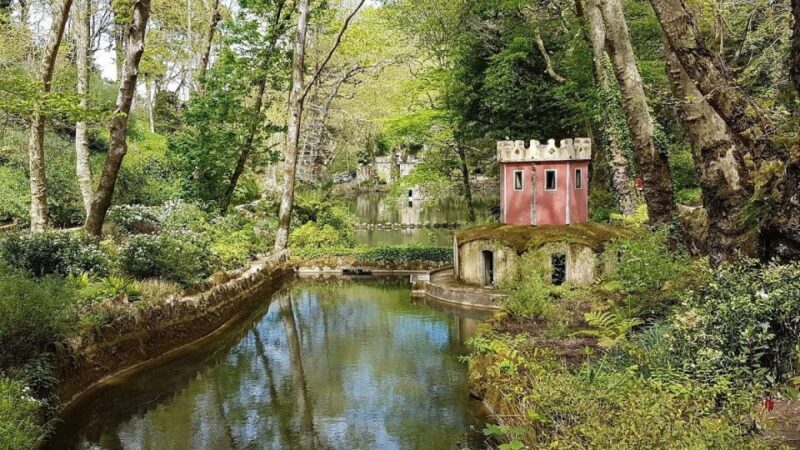Lisbon: Sintra, Pena, Moorish Castle, Regaleira & Cascais - FAQ