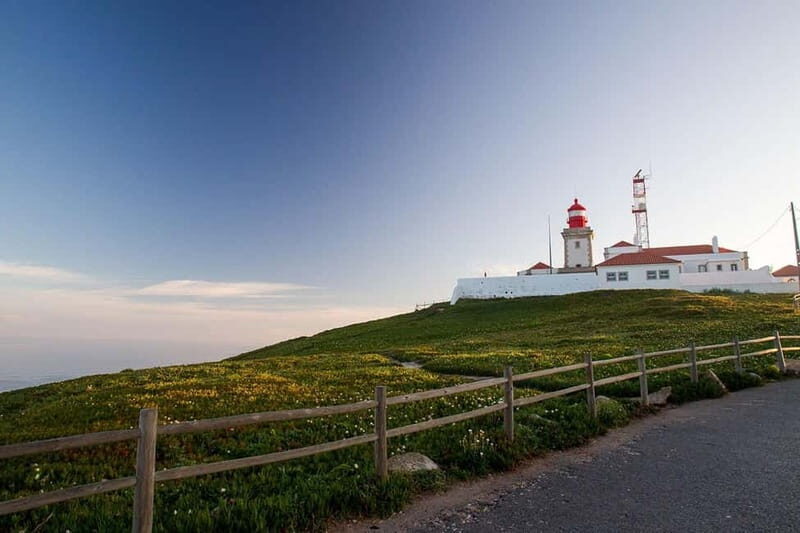 Lisbon: Sintra, Pena, Regaleira, Cabo da Roca, Cascais Tour - Who is this tour best for?