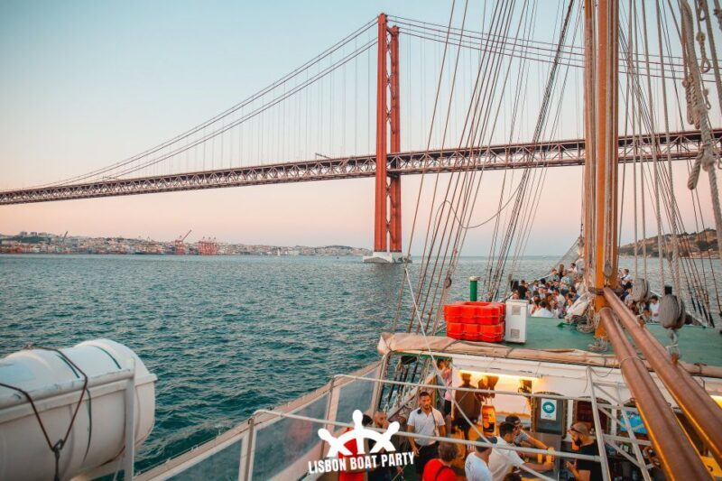 Lisbon: Sunset Boat Party with 2 Drinks and Free Club Entry - Lisbon Sunset Boat Party with 2 Drinks and Free Club Entry: A Complete Review