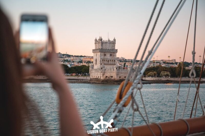 Lisbon: Sunset Boat Party with 2 Drinks and Free Club Entry - Who Will Appreciate This Experience?