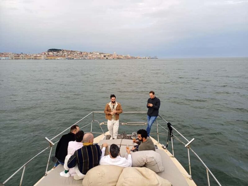 Lisbon: Sunset Boat Tour with live Fado Concert - FAQ