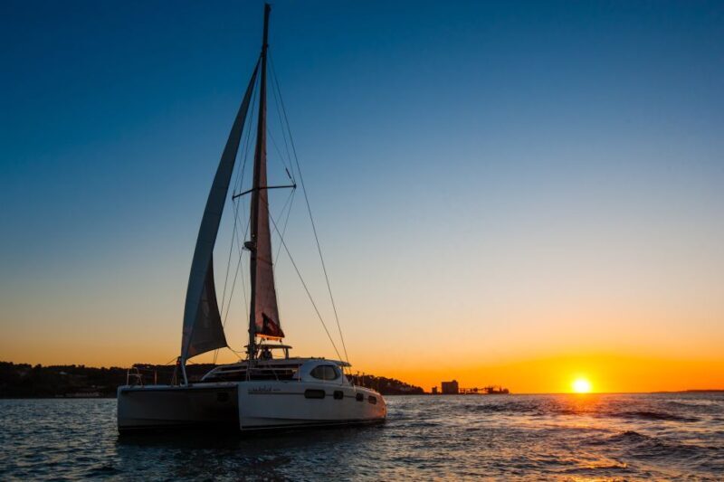 Lisbon: Sunset Catamaran Cruise, Music and Open Bar - A Closer Look at the Experience