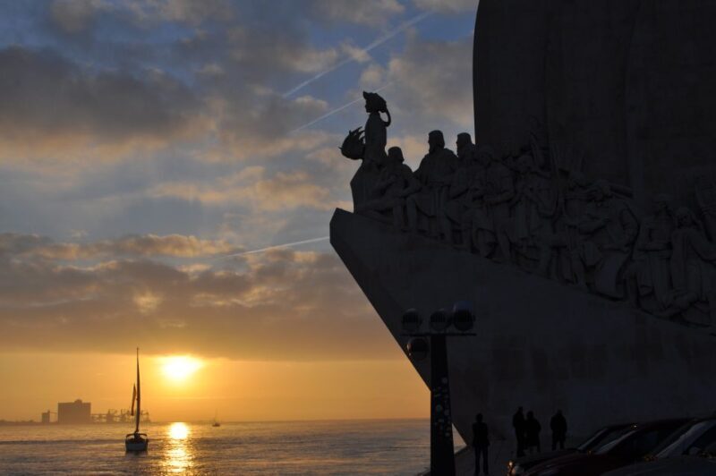 Lisbon: Sunset Cruise on The Tagus River with Welcome Drink - A Water-Based Perspective on Lisbon’s Landmarks