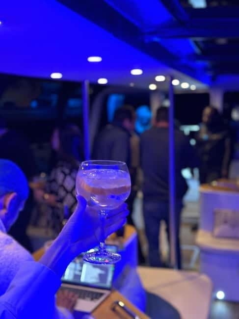 Lisbon: Sunset DJ Party  Sangria, Pizza & Open Bar - Practical Tips for the Best Experience