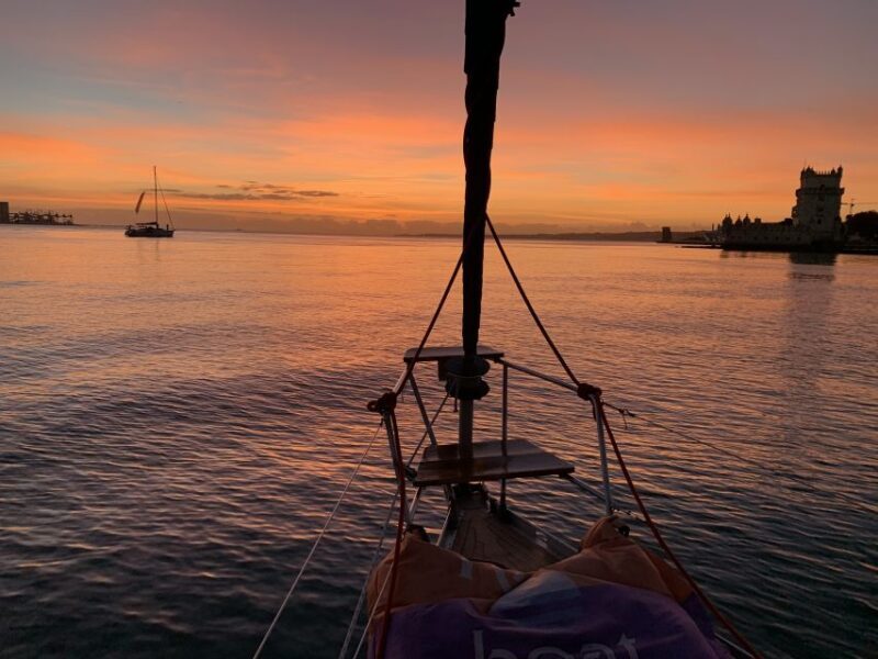 Lisbon: Sunset Sailing Cruise with Wine - Lisbon: Sunset Sailing Cruise with Wine — An Authentic Way to See the City