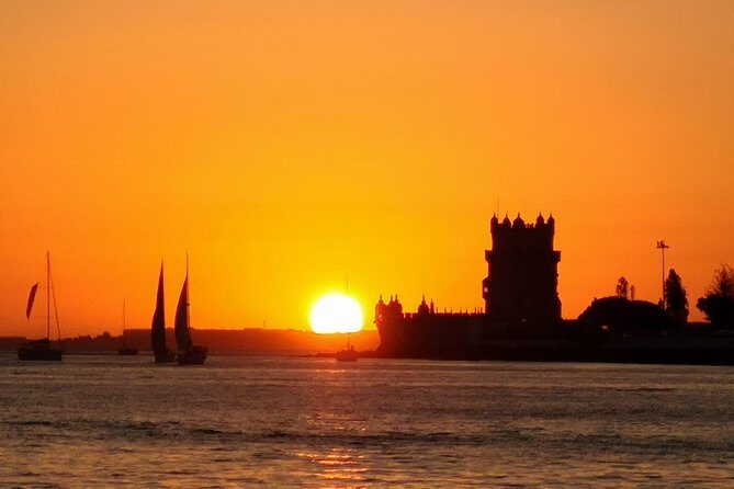 Lisbon Sunset Sailing Experience with Drinks - Who Should Consider This Tour?