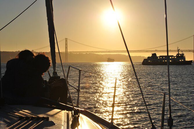 Lisbon Sunset Sailing Experience with Drinks - FAQ