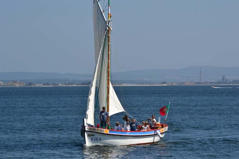 Lisbon: Tagus Cruise on Historic 1895 Boat with Drinks - FAQ