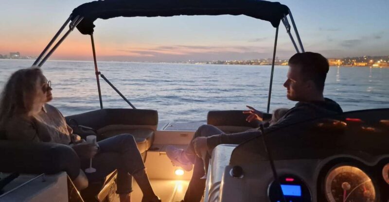 Lisbon: Tagus River Boat Sunset and Night Champagne Tour - Final thoughts: Who’s this tour for?