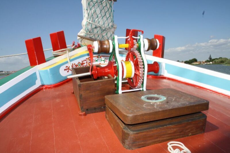 Lisbon: Tagus River Express Cruise in a Traditional Vessel - Comfort and Convenience