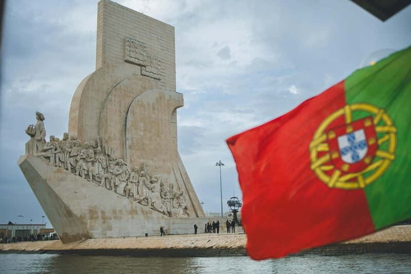 Lisbon: Tagus River Sailboat Tour with Sparkling Wine - Key Points