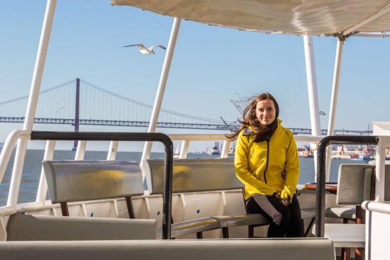 Lisbon: Tagus River Yellow Boat Cruise - FAQ