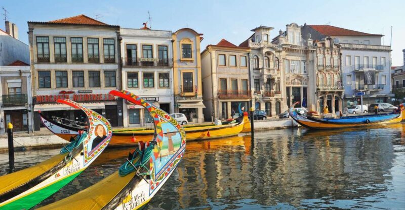 Lisbon to Porto stop Óbidos, Nazaré, Fátima, Coimbra, Aveiro - Key Points