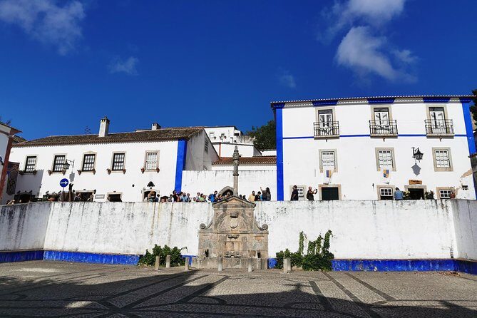 Lisbon to Porto Up To 5 Stops Óbidos Nazaré Fátima Coimbra Aveiro - Takeaway