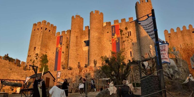 Lisbon to Porto with up to 4 stops: Óbidos, Nazaré, Fátima, and Aveiro - The Journey: Practical Details and Tips