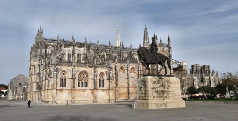 Lisbon: Tomar, Batalha, and Alcobaça Monasteries Tour - Who Will Love This Tour?
