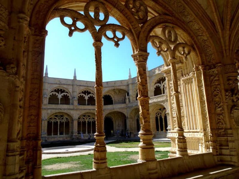 Lisbon Tour: Cristo Rei, Belem, São Jorge Castle, 360°View. - FAQ