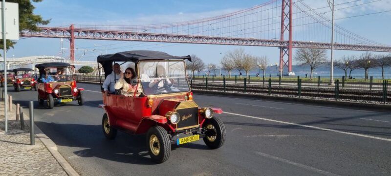 Lisbon: Tour on board a Classic Tuk - Discover Lisbon in Style with a Classic Tuk Tour