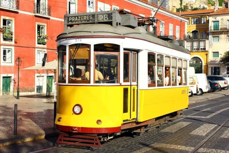 Lisbon Tour: Walled City, Alfama & 3 Viewpoints - FAQ
