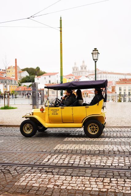 Lisbon: Tuk Tuk City tour with vintage car - Detailed Breakdown of the Itinerary